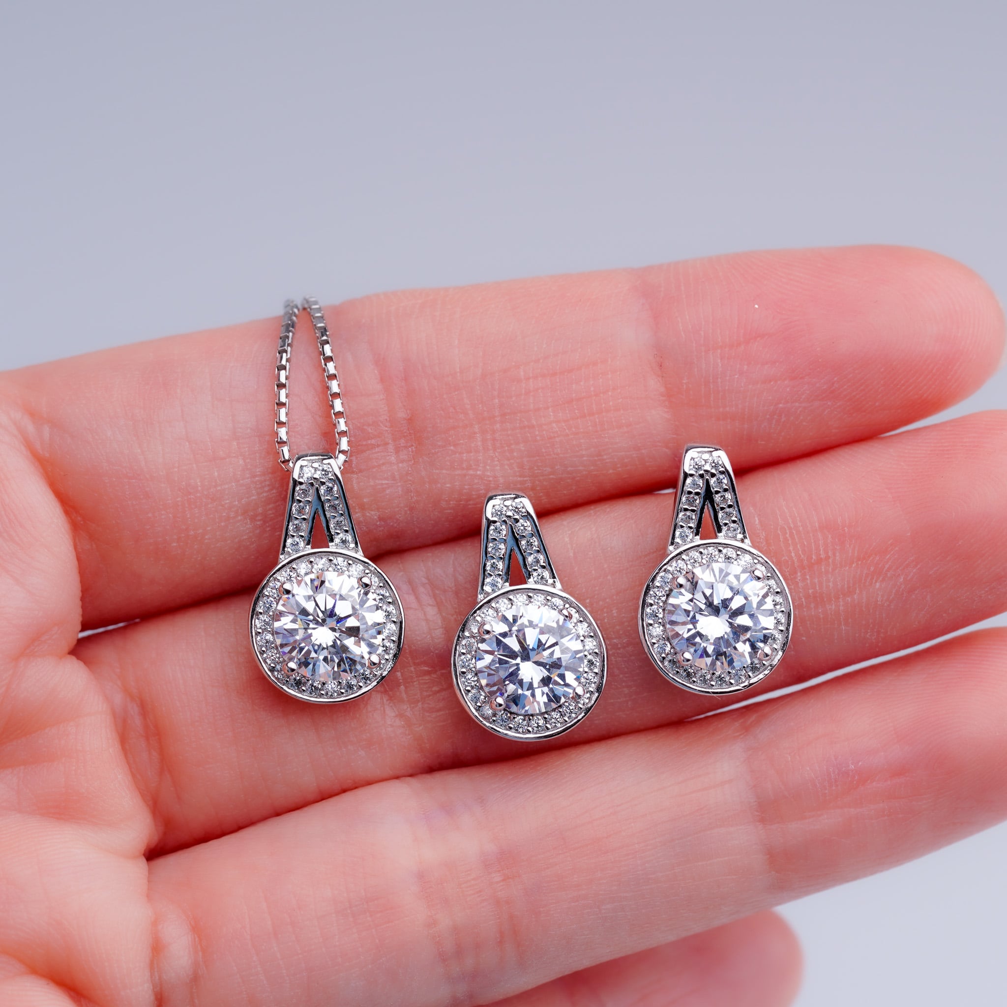 Halo Necklace Set - 4 ct