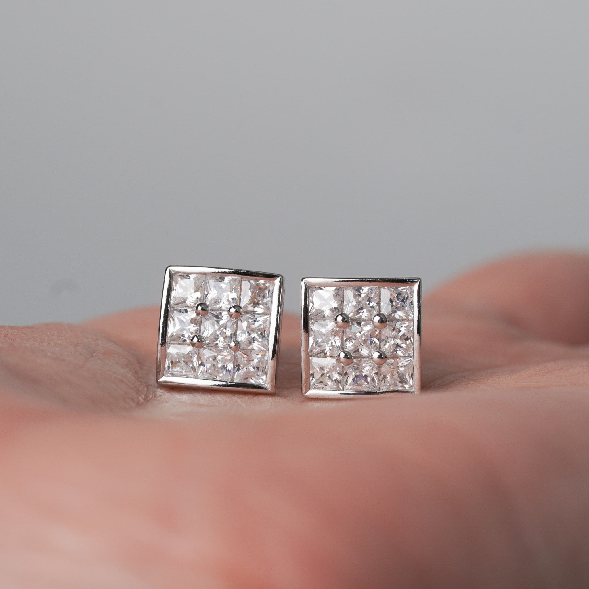 9-stone Square Earrings, Screwed-Back