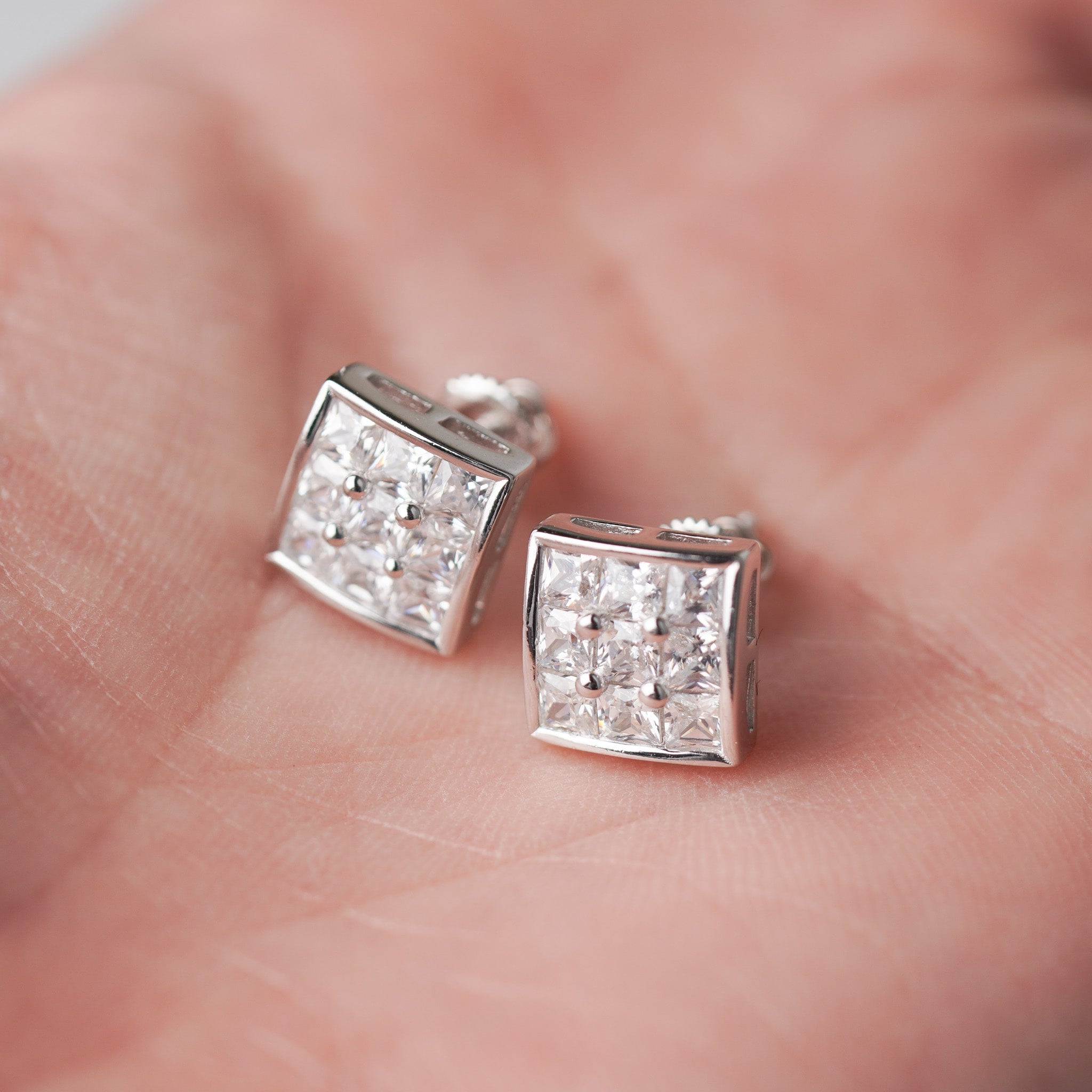 9-stone Square Earrings, Screwed-Back