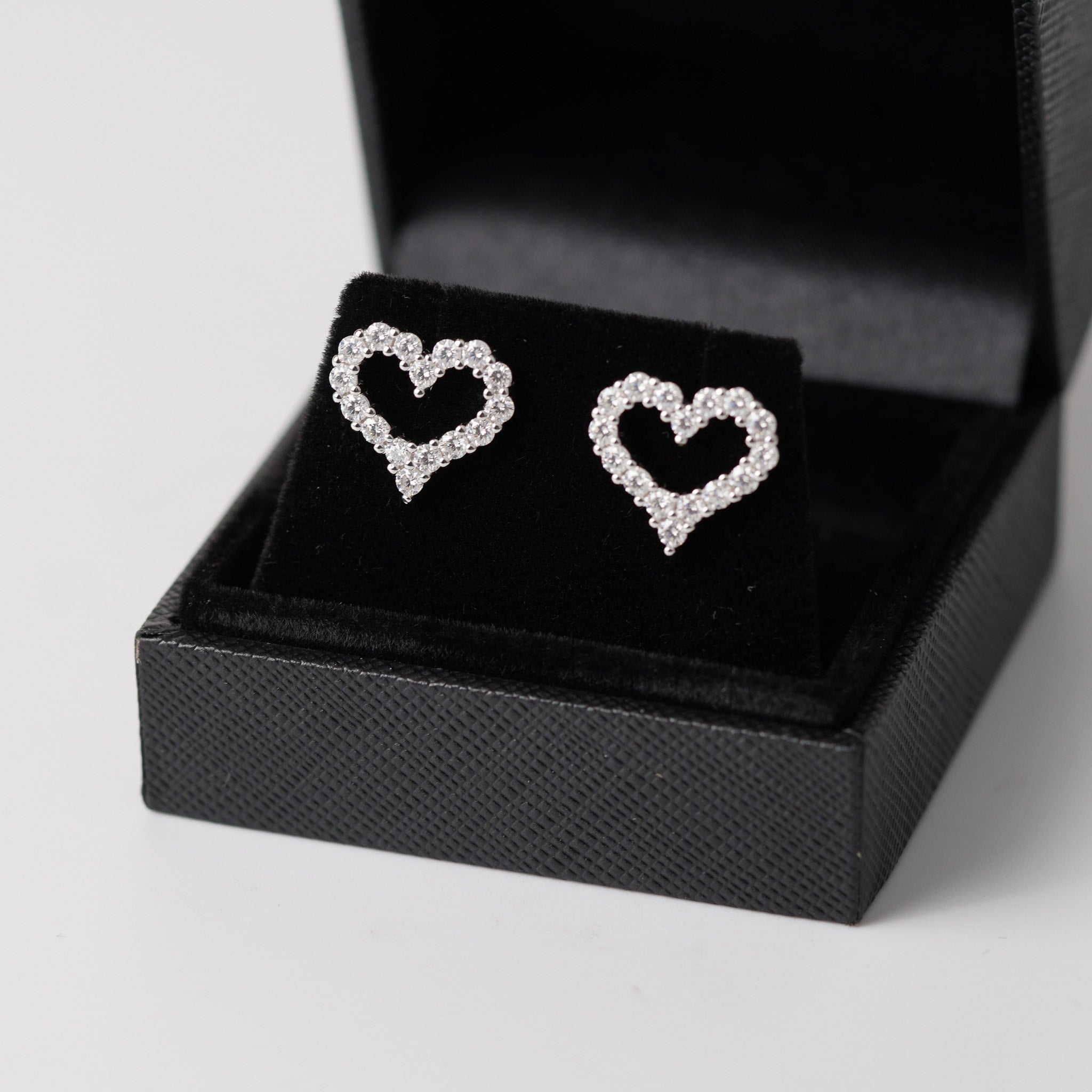 Heart Earrings - Screwed Back