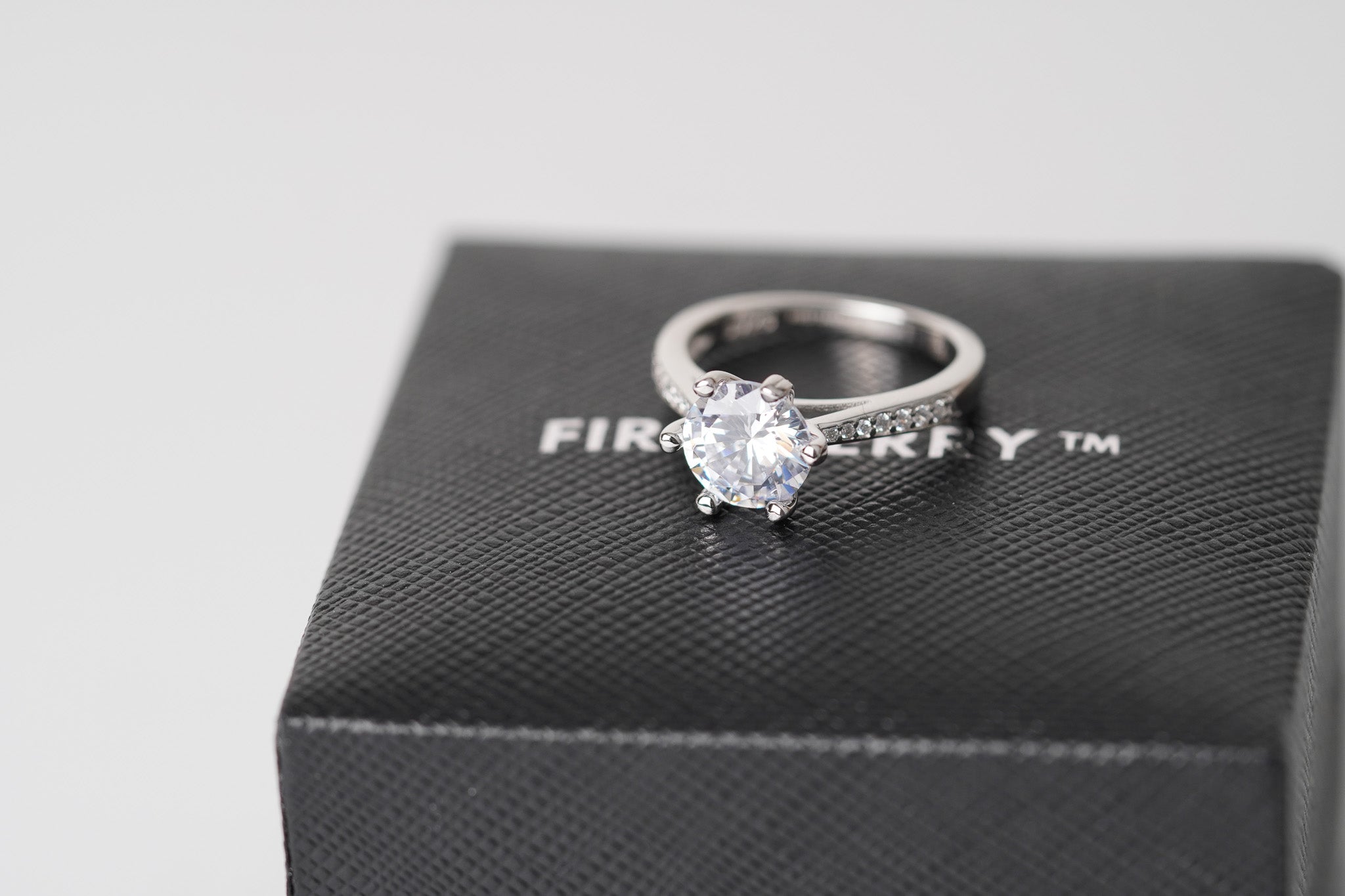 6 Prongs Engagement Ring | 2ct