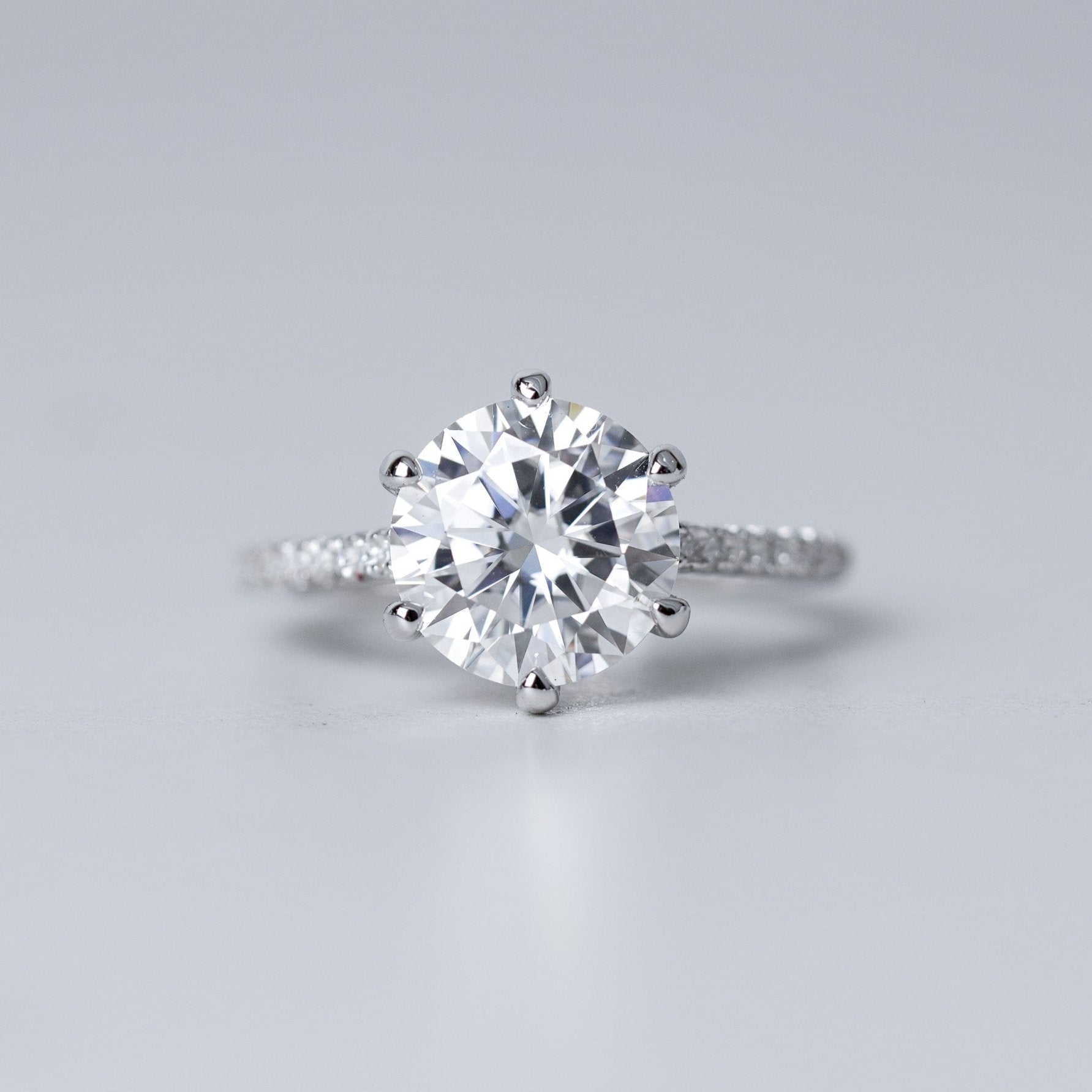 Six Prongs Round Engagement Ring