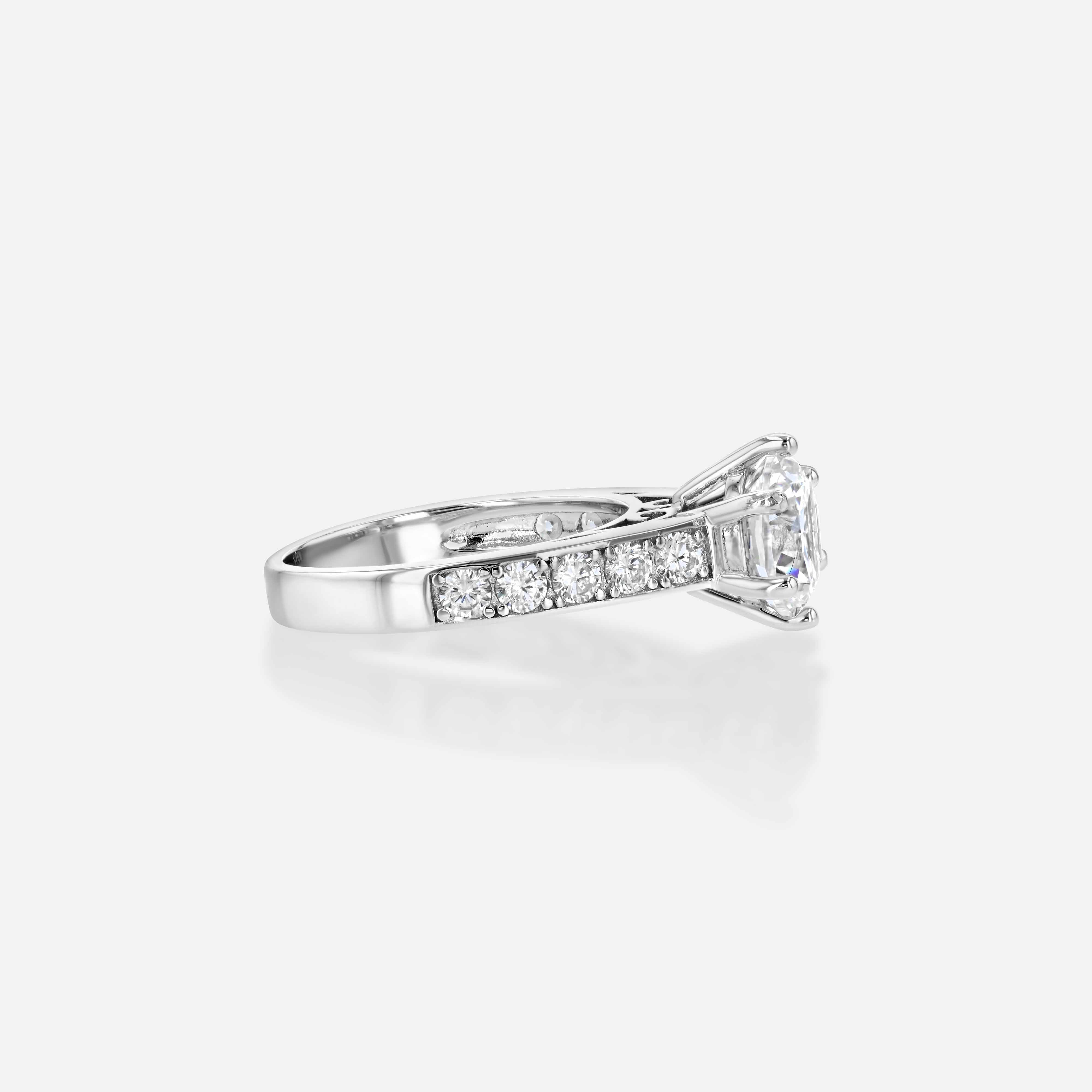 Moissanite Queen Ring - 2 ct